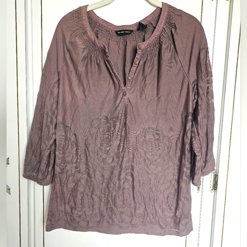 Women's Mauve Top